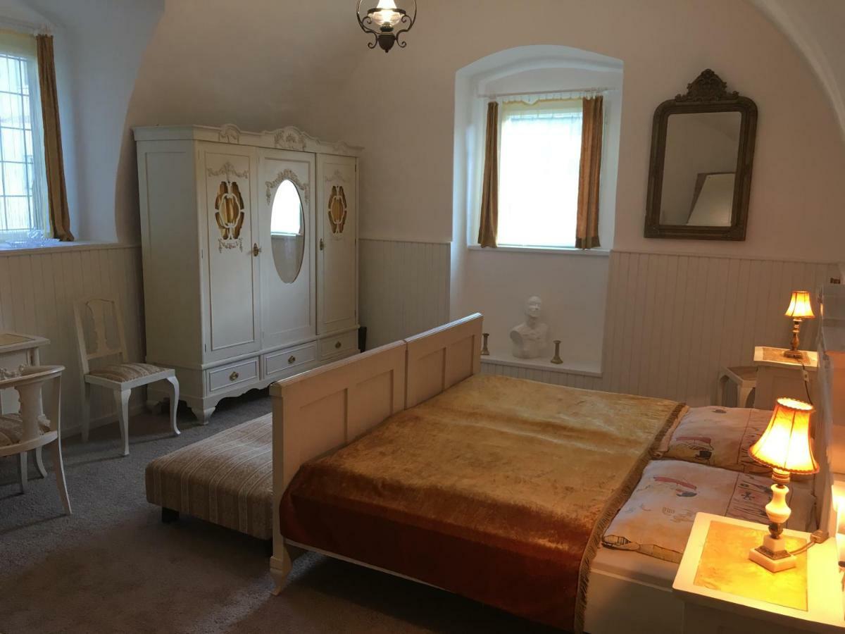 Gothic House Apartments Kremnica Esterno foto